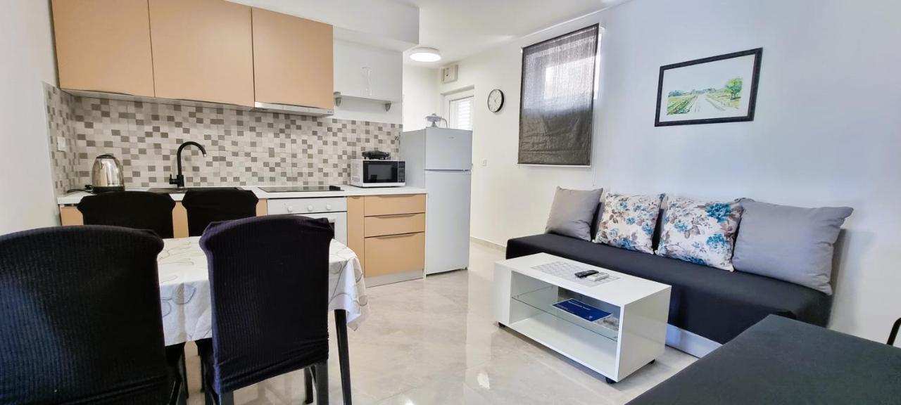 Apartment Tonci Новалья Экстерьер фото