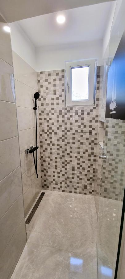 Apartment Tonci Новалья Экстерьер фото